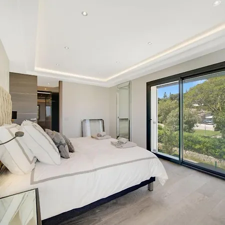 Luxury - Modern Villa Cannes